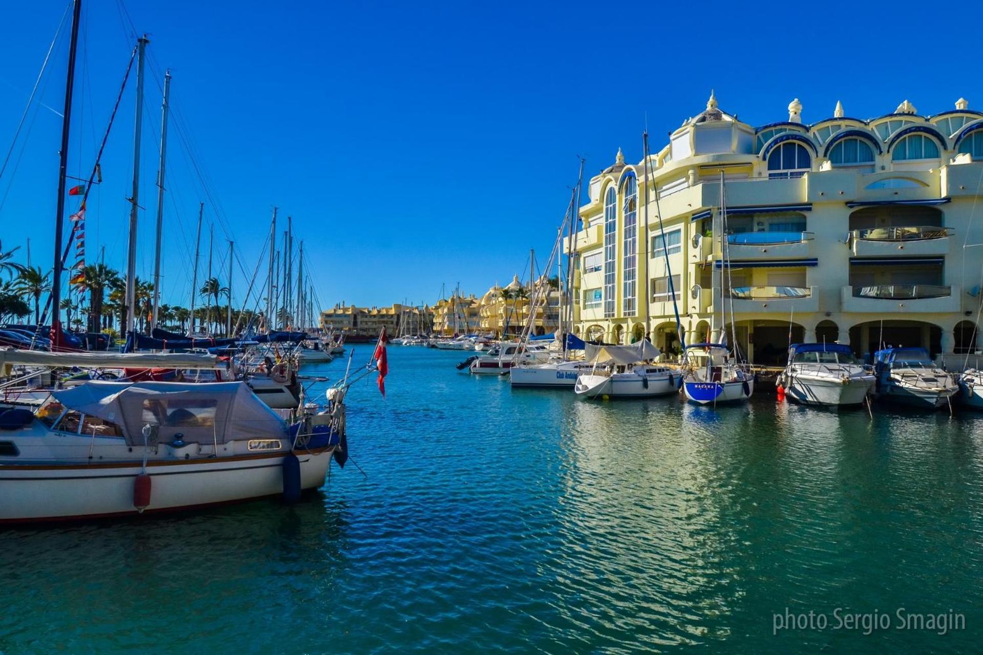 135 Agata Apartamentos. Piscina Y Playa. A Corta Distancia Del Centro. Benalmádena Eksteriør billede