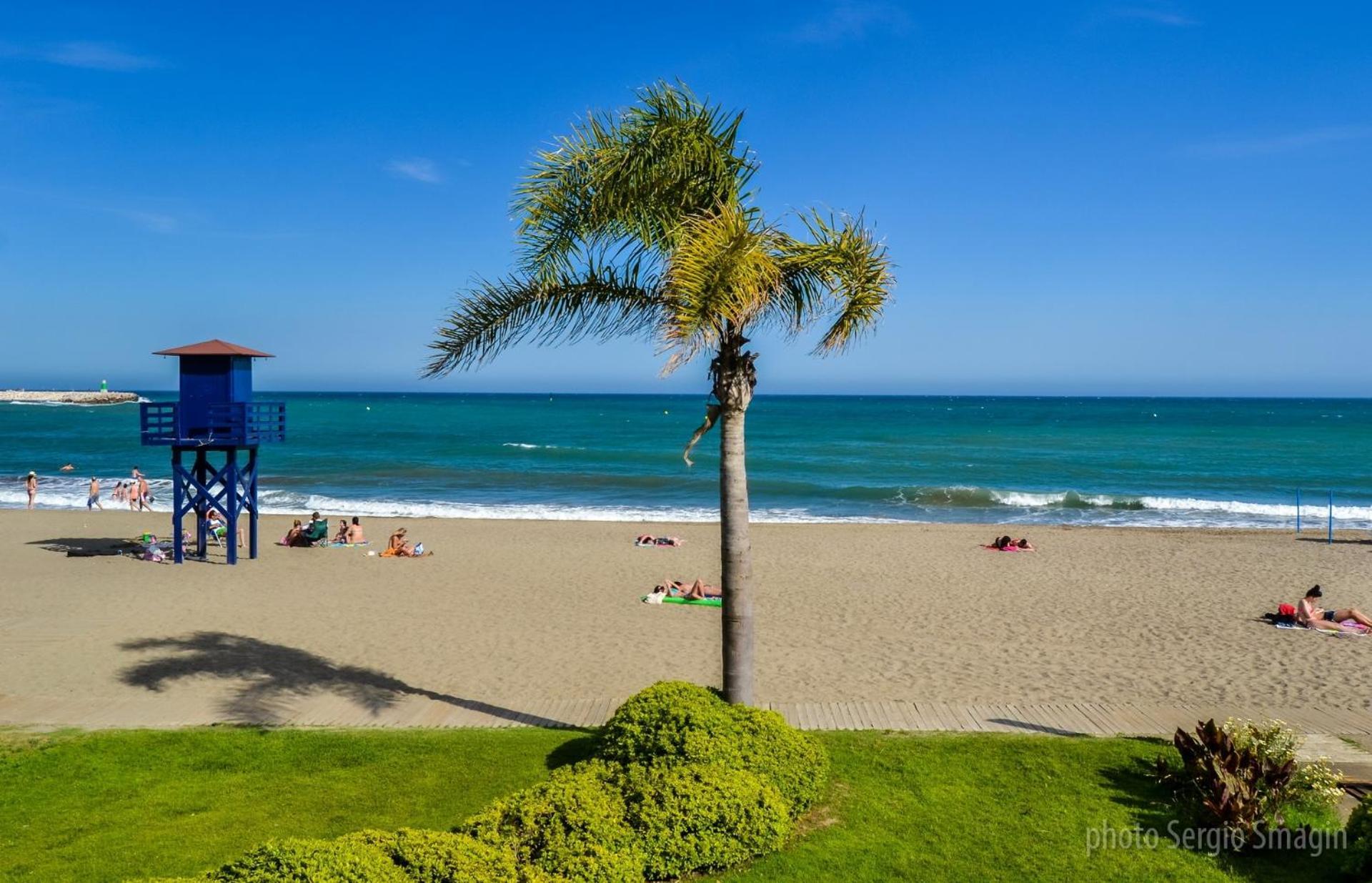 135 Agata Apartamentos. Piscina Y Playa. A Corta Distancia Del Centro. Benalmádena Eksteriør billede