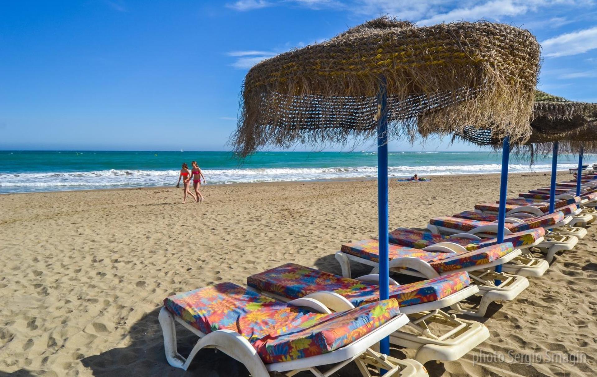 135 Agata Apartamentos. Piscina Y Playa. A Corta Distancia Del Centro. Benalmádena Eksteriør billede
